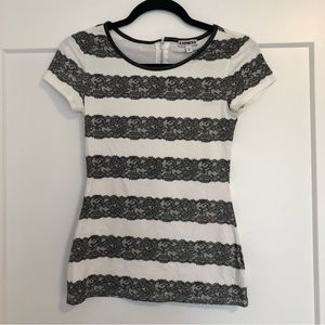 Express White Black Lace Print Short Sleeves Zip Top Shirt XS X-small